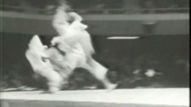 Judo Tokyo 1964 Aron Bogolubov (USSR) - Chung-Sam Park (KOR) смотреть онлайн