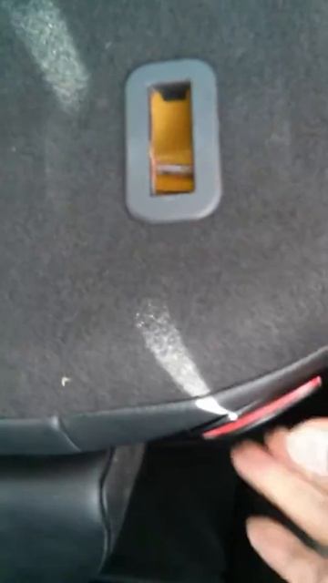 MG ZT Saloon fold seats latch