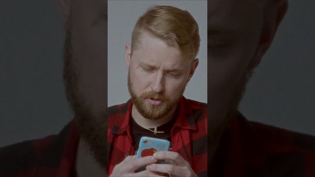 Иван Жарков читает и эти губы и глаза зеленые