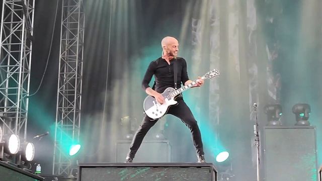 Rise Against - The Violence (Hurricane Festival 2022) //short clip смотреть онлайн
