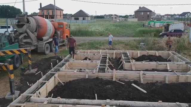 ЗАЛИВКА ФУНДАМЕНТА В КП ЯСЕНЕВО