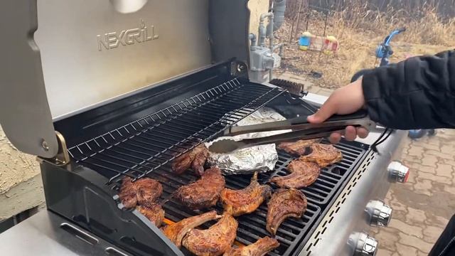 Купили BBQ гриль!