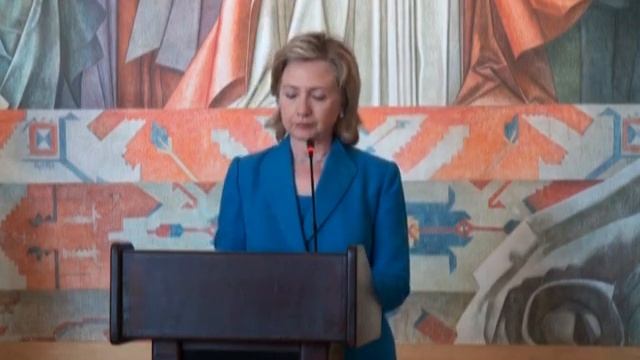 Secretary Clinton meets representatives of civil society in Yerevan смотреть онлайн