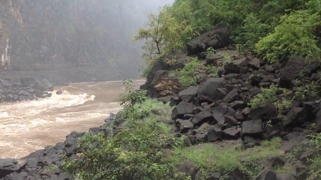 Vic. Falls / Zambesie River, Sambia