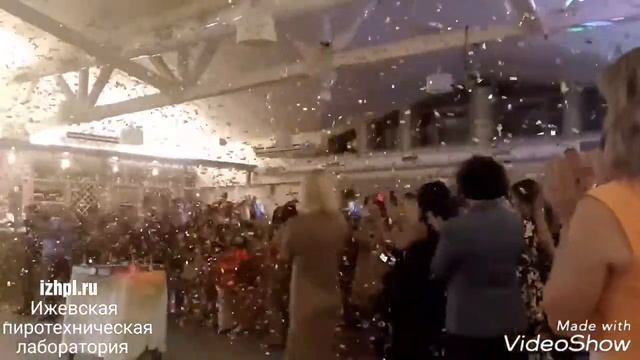 Золотое конфетти на выпускном от ИПЛ смотреть онлайн