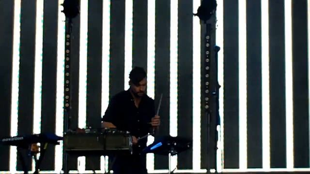 Bonobo perform - Cirrus Live @ Glastonbury Festival 2014 смотреть онлайн