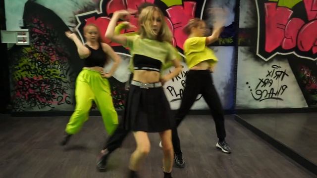 Aespa 에스파 - 'Black Mamba (블랙맘바)' | 커버댄스 DANCE COVER | EVES | RUSSIA смотреть онлайн