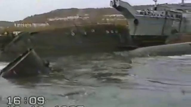 Архивные кадры подъема затонувшей атомной подводной лодки проект 670 скат камчатка 1997 год смотреть онлайн
