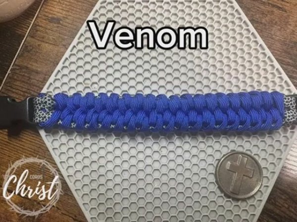 Paracord Venom Bracelet(360P)