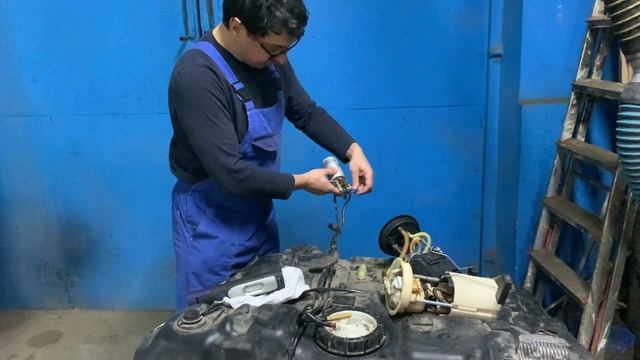 Как подключить японский топливный насос на европейский Volvo s80 2,5Т? смотреть онлайн