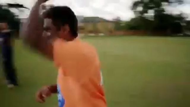 Murli vs Sawnny, Coin hitting Challange, Who Wins..?? [http://its-latest.blogspot.com/] смотреть онлайн