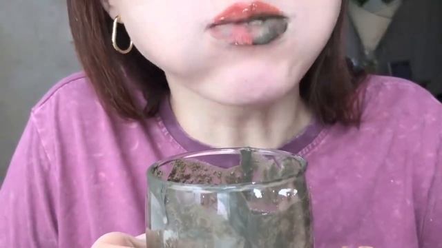| Dry chalk in clay paste | Сухой мел в пасте | @shelkmelk смотреть онлайн