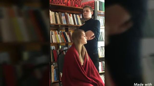 Захаровский Михаил и Пшеничных Дарья читают стихотворение Алексея Прасолова "Давно уж ночь" смотреть онлайн