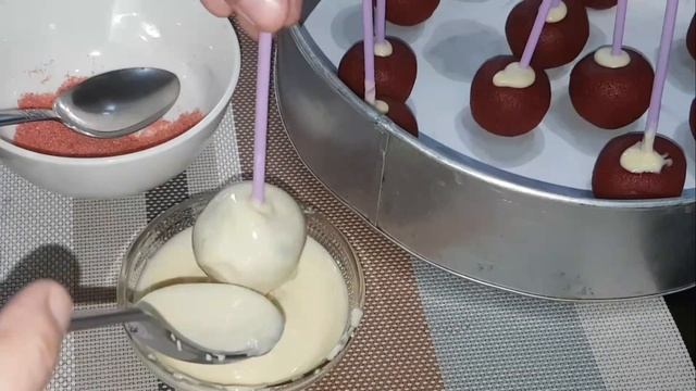 How to make Cake Pops | Using Cadbury Dairy Milk Chocolates смотреть онлайн