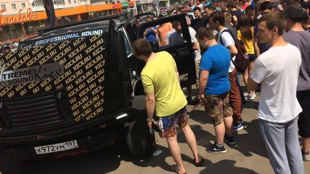 16 SUBWOOFERS, Hummer Kicx смотреть онлайн