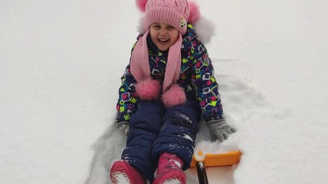 чистим снег смотреть онлайн