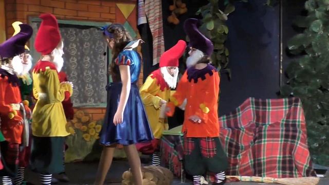 Продолжение: Детский спектакль "Белоснежка и семь гномов", театральная школа, г.Мариуполь смотреть онлайн