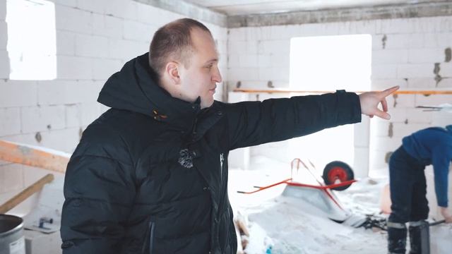 Строительные помощники-специалисты с экспертами