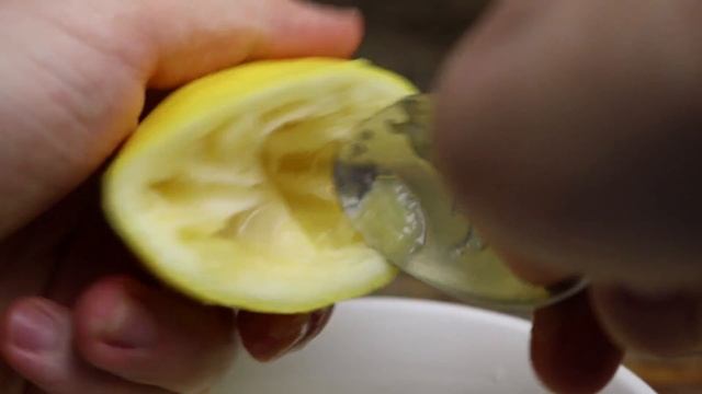 How to Juice a Lemon смотреть онлайн
