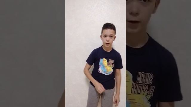 У меня дома заелась БАБАЙКА! и вот что я сделал..... смотреть онлайн