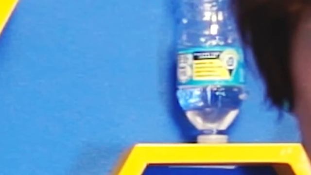 БУТЫЛКА ВОДЫ ЧЕЛЛЕНДЖ BOTTLE FLIP CHALLENGE Eeoneguy смотреть онлайн