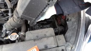 Замена воздушного фильтра КИА РИО 4 и КИА РИО X Line