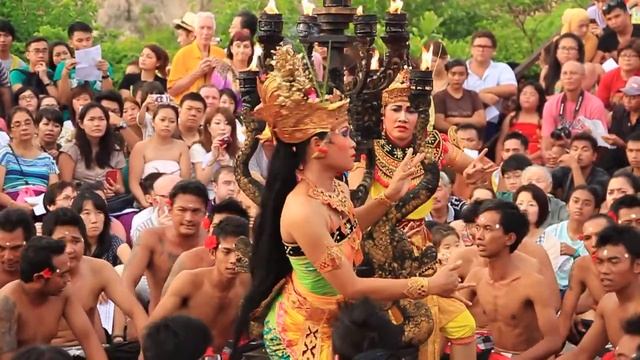 Kecak dance, Uluwatu/Танец Кечак, храм Улувату смотреть онлайн