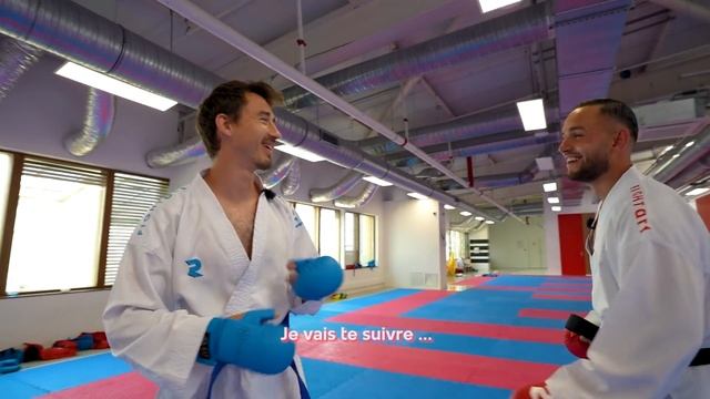 On a défié des Champions Olympiques pour voir leur VRAI niveau смотреть онлайн