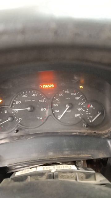 Запуск Пежо Партнёр 2