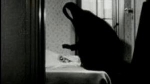 Крики женщины и жуткие звуки