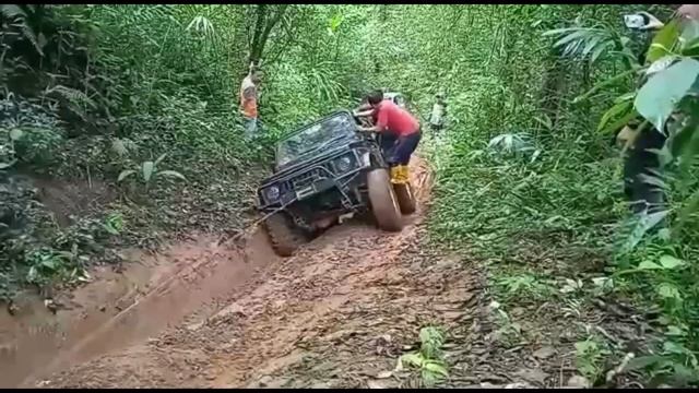 TEST POWER TAKE OFF (PTO) VS WINCH ELEKTRIK // DAIHATSU TAFT F50 & SUZUKI JIMNY DI TREX G.KAREMBI смотреть онлайн