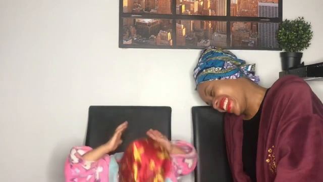 Ma fille fait mon make up 😂😍 смотреть онлайн
