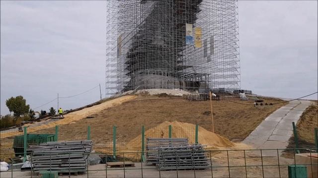 Мамаев Курган, сегодня. Реставрация монумента "Родина-мать зовет" смотреть онлайн