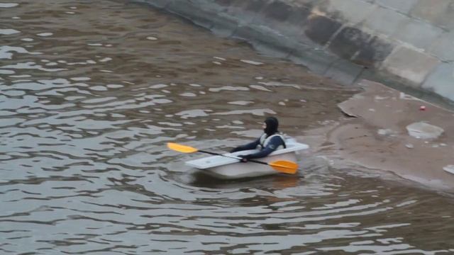 Через Москву-реку на ванне VitrA смотреть онлайн