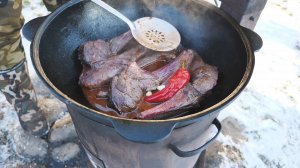 Мясо тает во рту. Говяжьи ребра в казане на костре