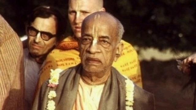 Утренняя прогулка Шрилы Прабхупады 01.04.1974, Бомбей. Для себя или для Кришны - в чем разница!