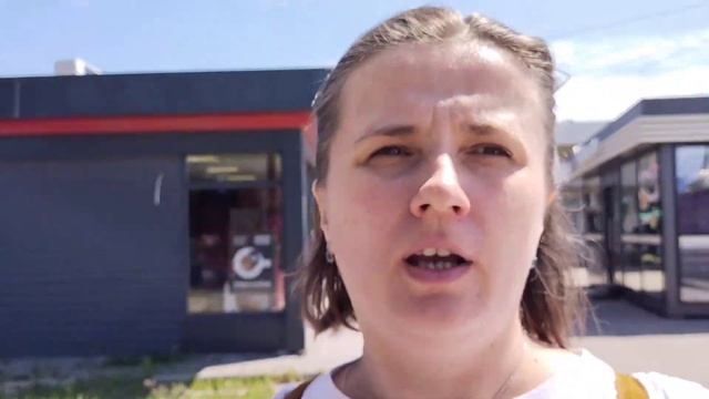 Люди начинают выживать с такими ценами! С малышами вообще жесть... смотреть онлайн
