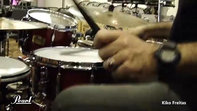 Kiko Freitas - Pearl Session Studio Classic Sequoia Red смотреть онлайн