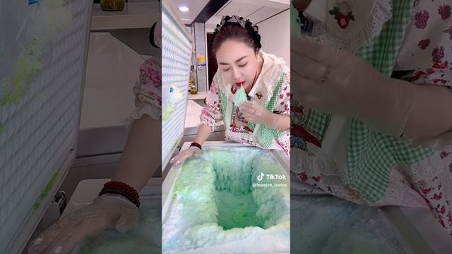 мукбанг морозильного льда и снега смотреть онлайн