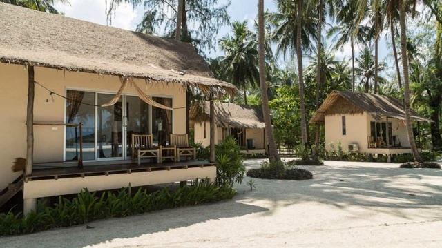 Angkana Hotel Bungalows, Thongsala, Thailand смотреть онлайн