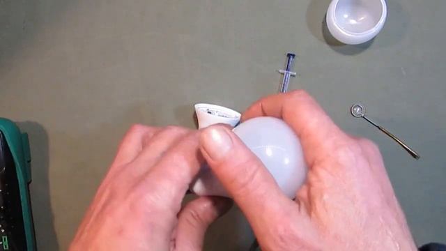 Надёжно и просто. Ремонт лампочек. Проверено временем.