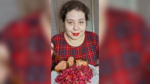 СКАЗАЛА БЫ Я МУЖУ ПОДРУГИ ОБ ЕЁ ИЗМЕНЕ/ВИНЕГРЕТИК С КРАСНОЙ РЫБКОЙ/Мукбанг