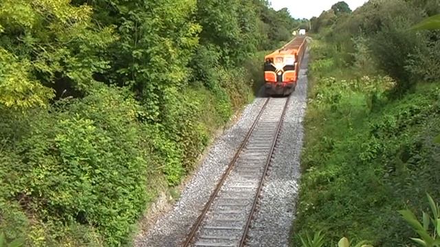 177 on Kilmastulla-Limerick shale train at Clyduff 13-September-2007 смотреть онлайн
