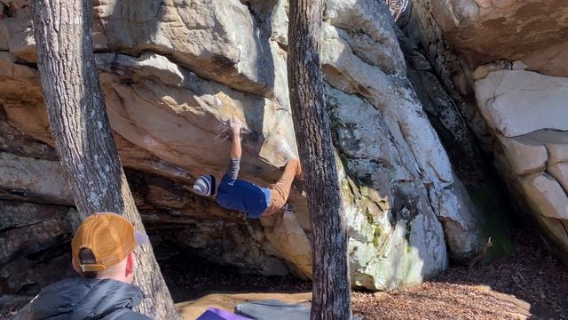 Chattanooga Bouldering - Robert's Mill - Robert's Mill Arete V7 смотреть онлайн
