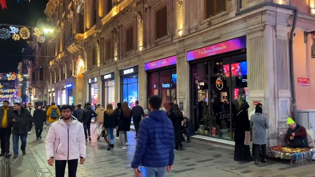 New Year Nightlife Istanbul 2023 City Center 1January Istiklal - Taksim Walking Tour|4k UHD 60fps