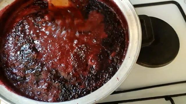 Böyürtkən ceminin hazırlanması.Böyürtlən reçeli tarifi. смотреть онлайн