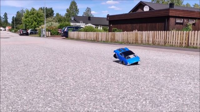 Traxxas Slagster Oldsmobile Cutlass смотреть онлайн