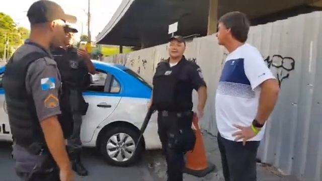 É O MITO SENDO M I T O O O O O😎😎😎😎 смотреть онлайн