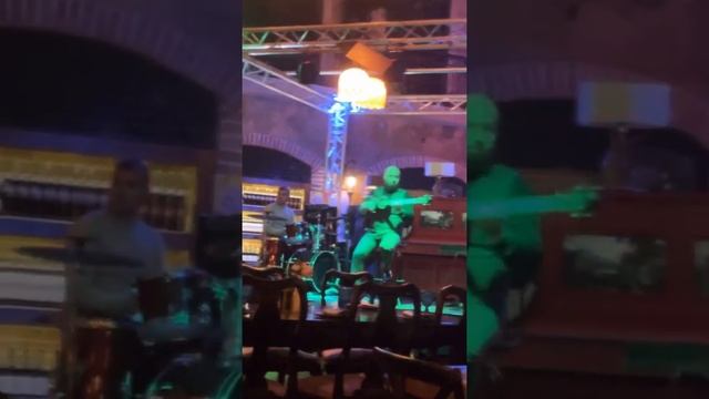 #music #steakhouse Very nice and calm music in a mangal steak house смотреть онлайн