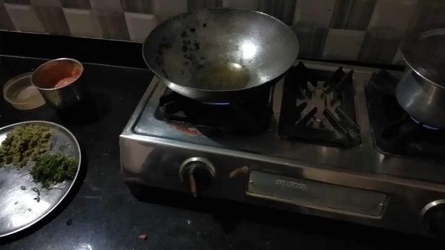 पनीर भाजी अगदी सोप्या पद्धतीने| part-1 लहाण्यापासून मोठ्यापर्यंत सर्वांना आवडणारी смотреть онлайн